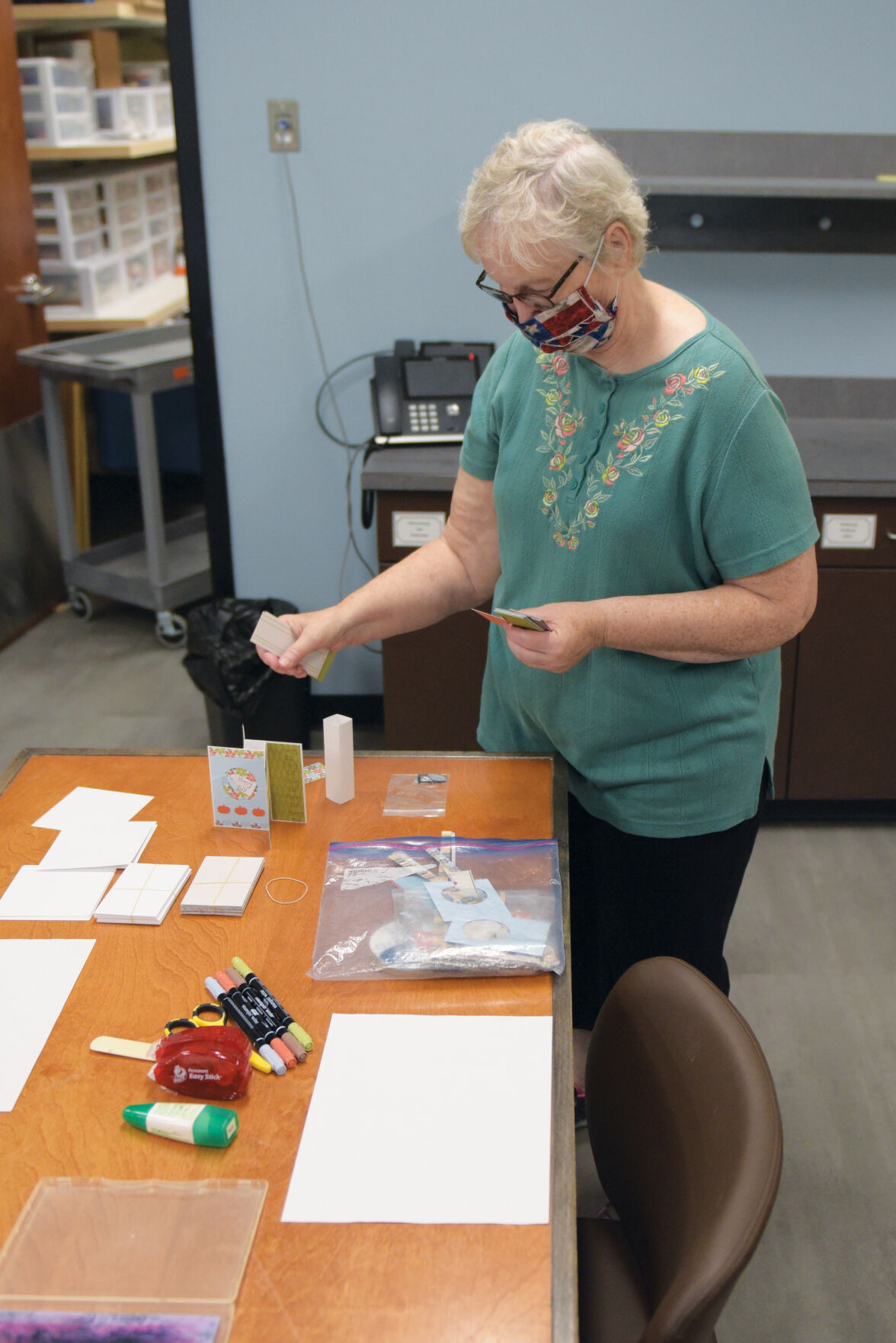 09-11-21 Greeting card workshop 4web.jpg